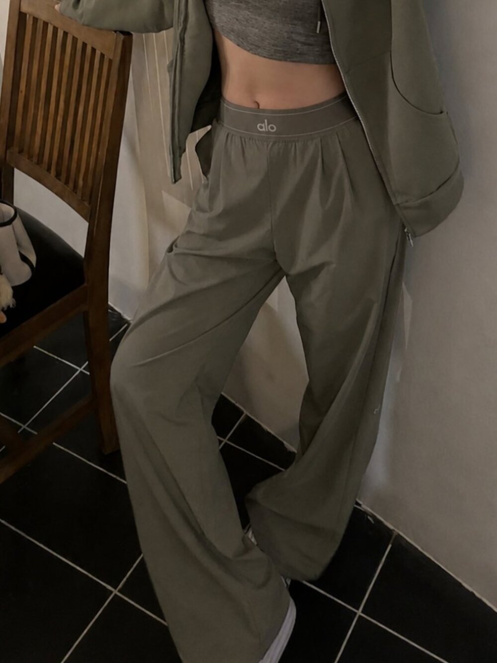 ALO Yoga Suit Up Regular Trouser Olive😘Wide Leg Relaxed Fit Pants🌺Casual Chic